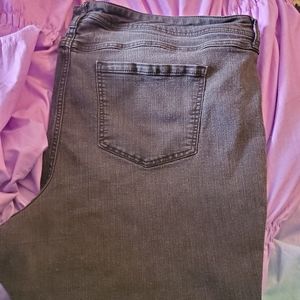 Torrid relaxed bootcut EXTRA • SHORT